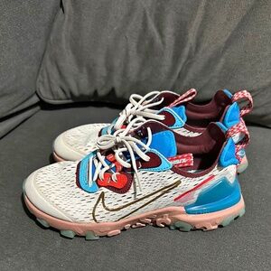 Nike Visión React